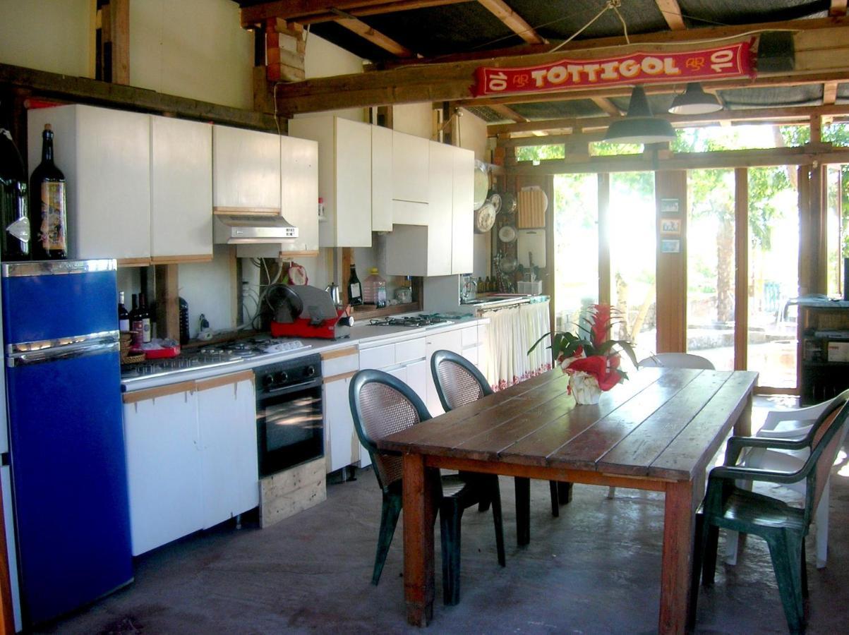 Brojo Hill Bed & Breakfast Longare Luaran gambar