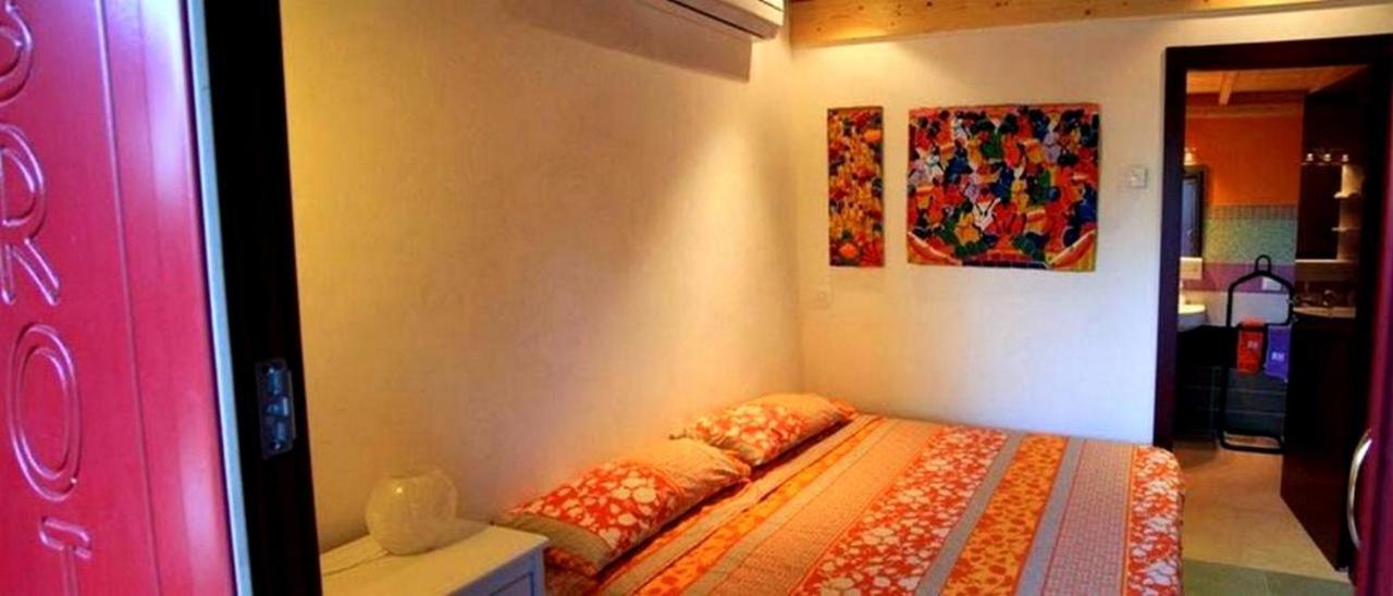Brojo Hill Bed & Breakfast Longare Luaran gambar