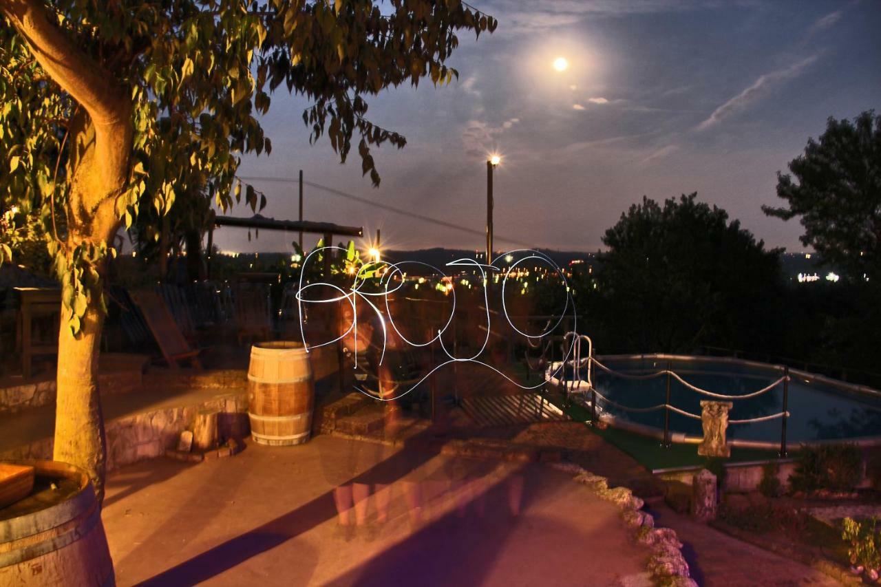 Brojo Hill Bed & Breakfast Longare Luaran gambar